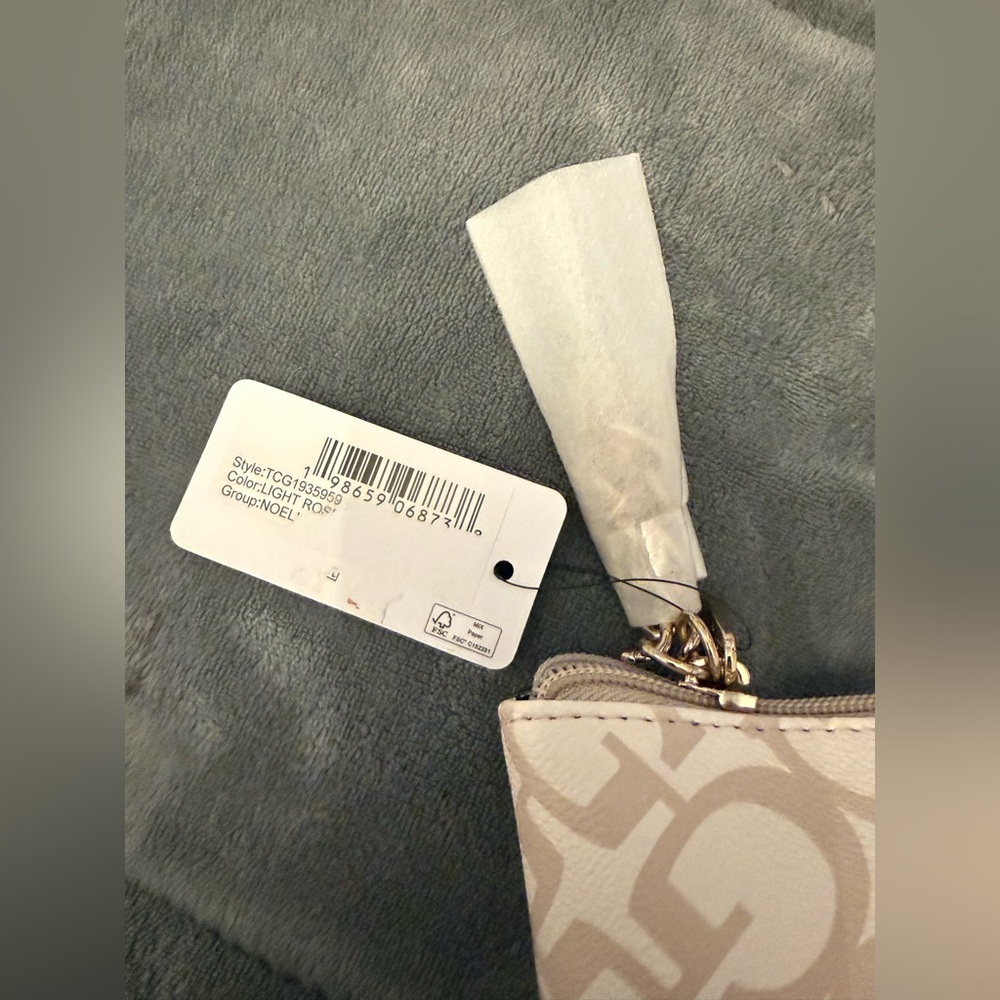 GUESS Beige Patterned Cosmetic Bag - Picture 3 of 5